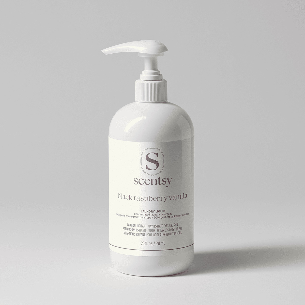 Black Raspberry Vanilla Laundry Liquid photo 1