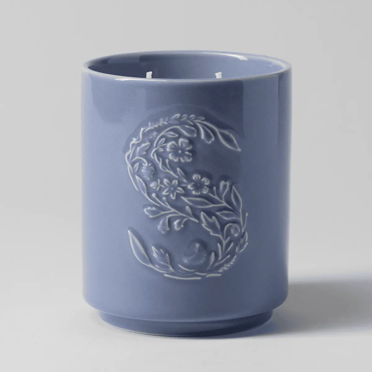 Pure Cashmere Scented Candle photo 3