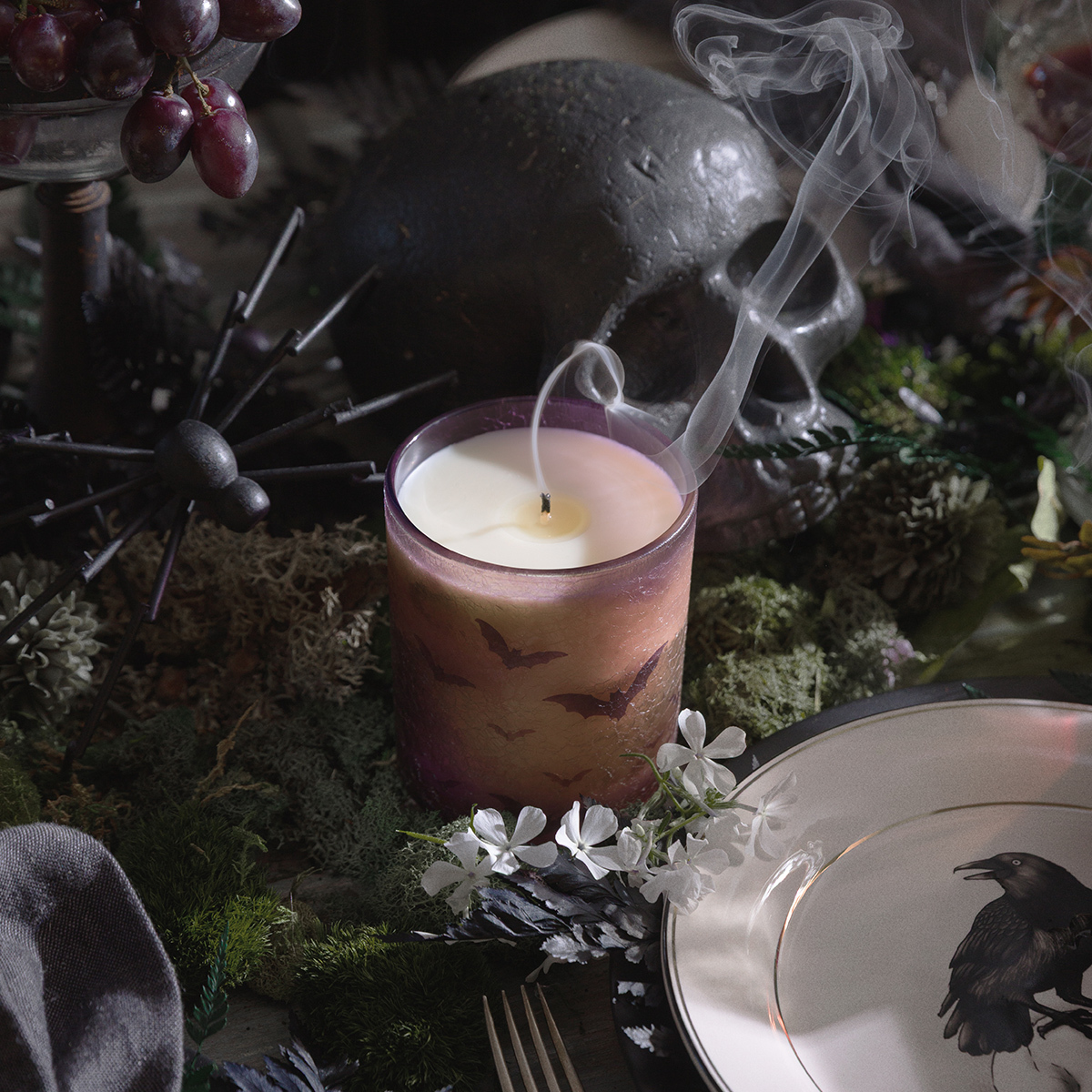 Black Luna Night Scented Candle photo 3
